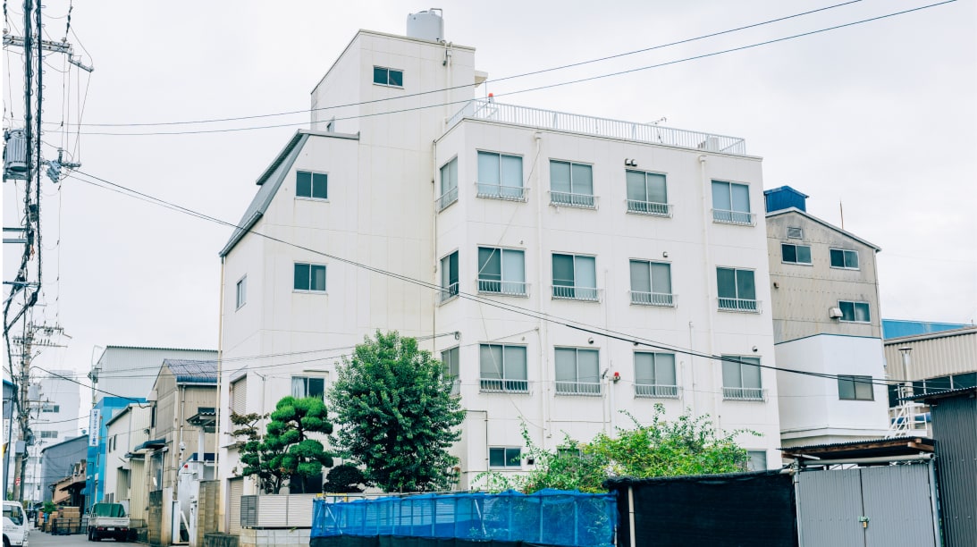八尾工場
